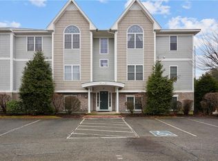 200 Roger Williams Ave UNIT 112, Rumford, RI 02916