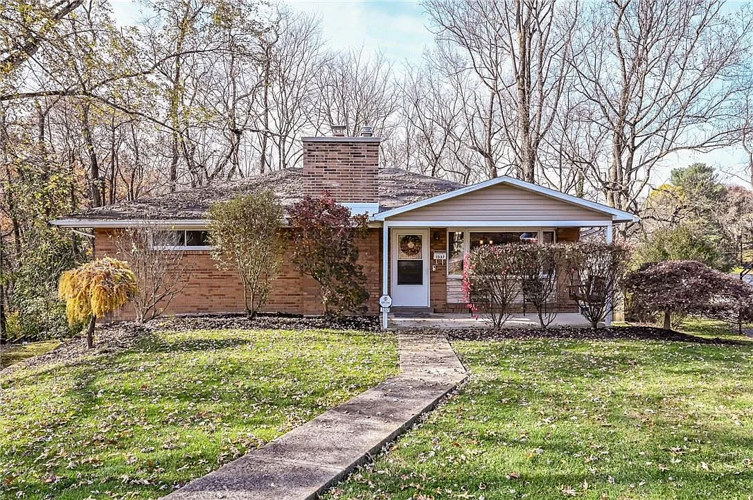 1337 Foxboro Dr photo 1