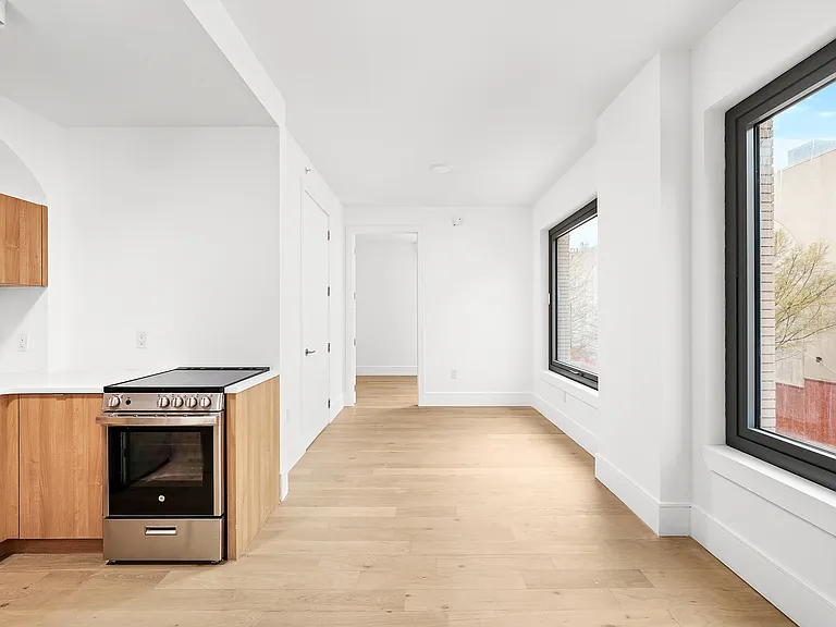 151 S Elliott Pl #7I — Photo 2