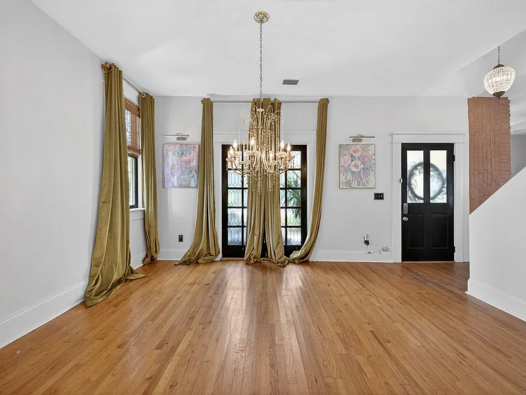 2904 N Jefferson St — Photo 11