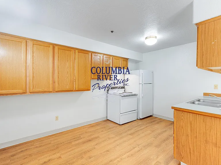4244 Ocean Beach Hwy #102 — Photo 11