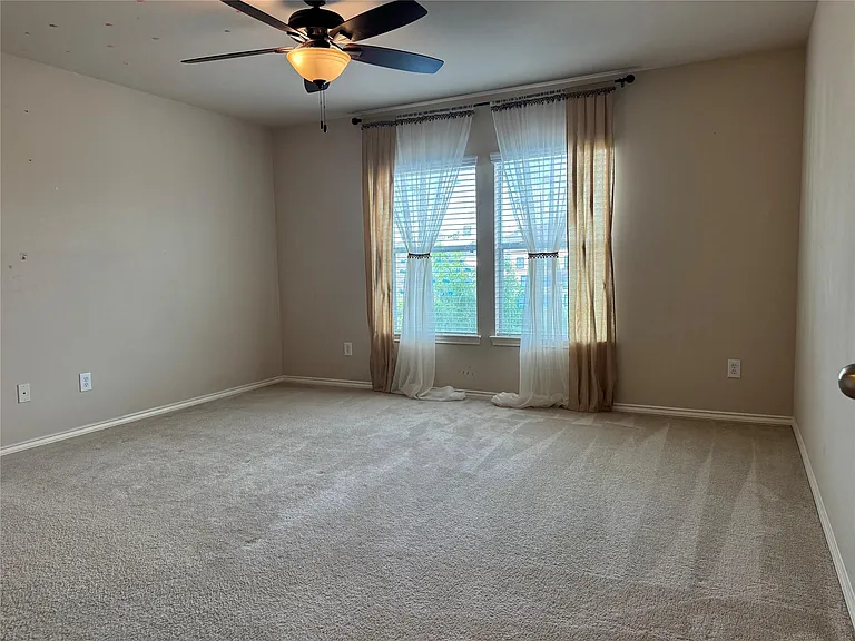 2311 Echo Harbor Dr — Photo 15