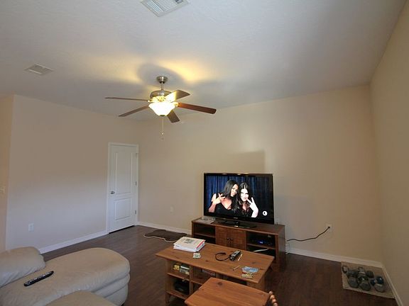 5th image of 338 Harris St