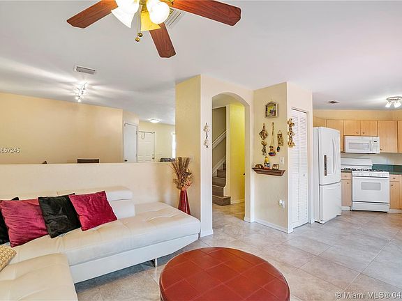 4th image of 8995 NW 53rd Ct #8995