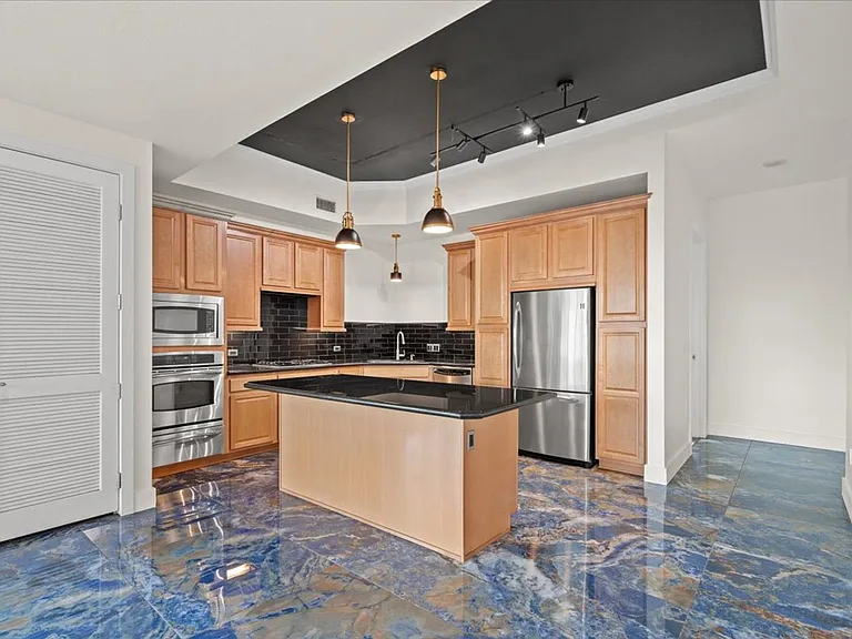 360 E Desert Inn Rd #407 — Photo 17