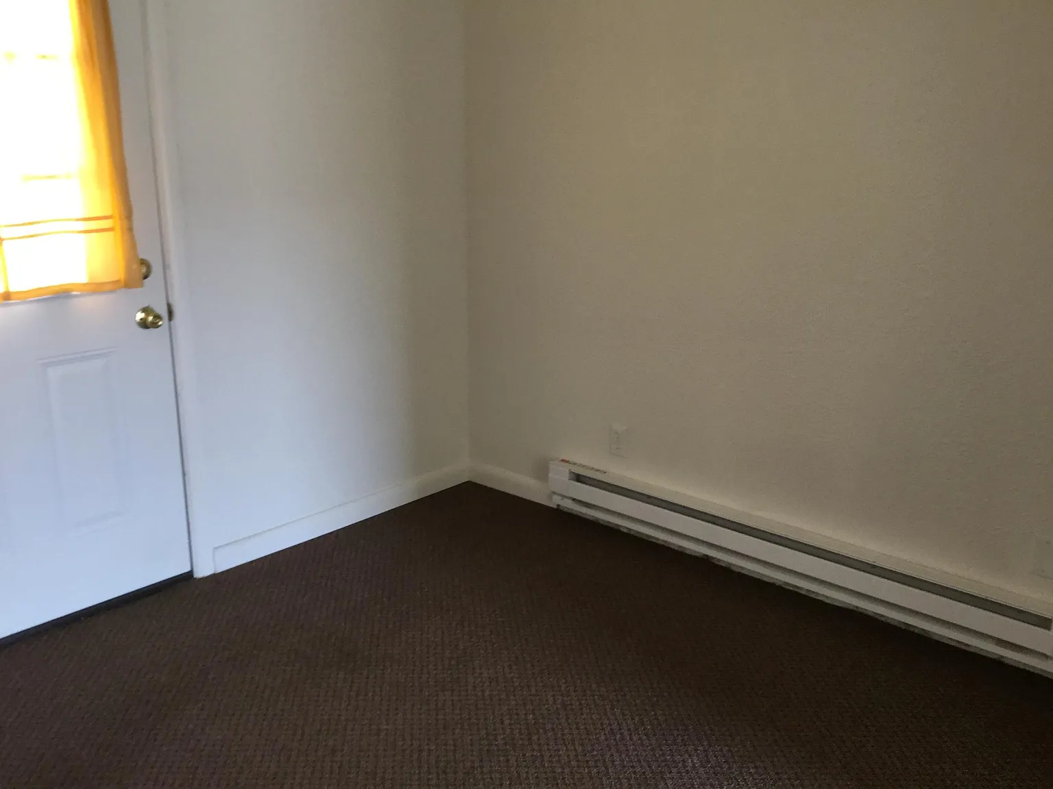 2 bed, 944 sqft, $1,200 — Photo 2