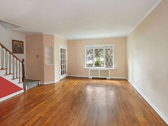 3rd image of 61-57 77th Pl #1