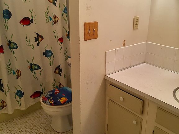 3rd image of 25150 Randall Dr