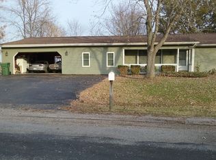 510 N 8th St, Elkville, IL 62932