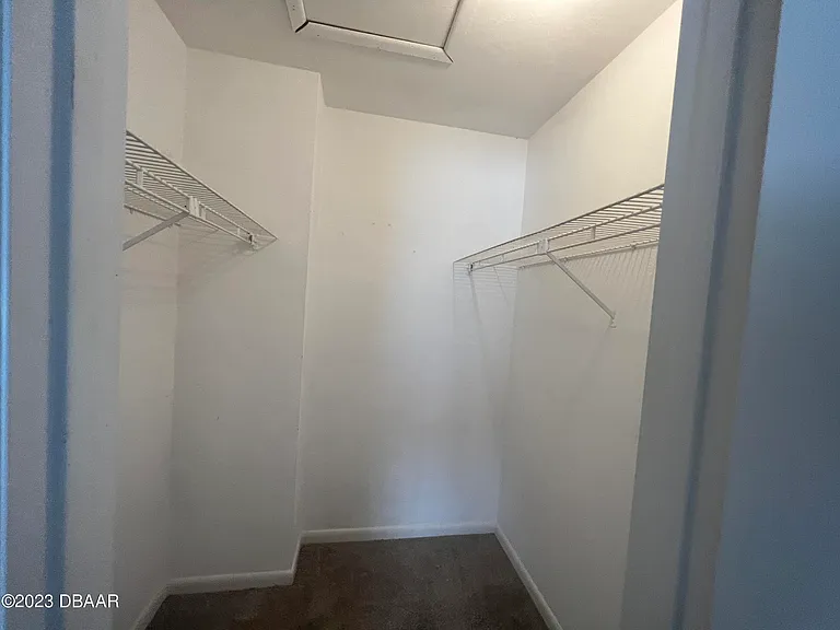 16 Oakwood Park — Photo 13