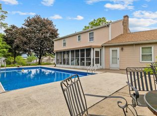 1477 Quail Hollow Rd, Harrisburg, PA 17112