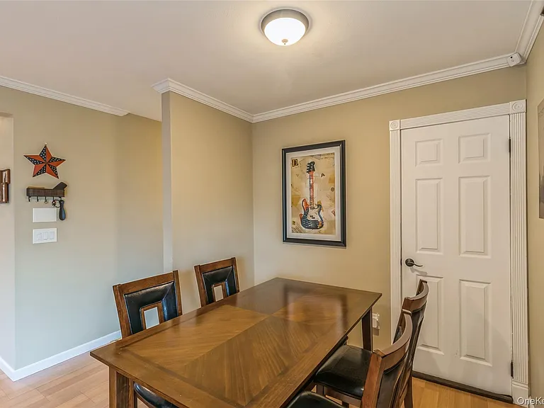 48 Pointe Cir S — Photo 11