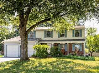 37 Tree Line Dr, Liverpool, NY 13090