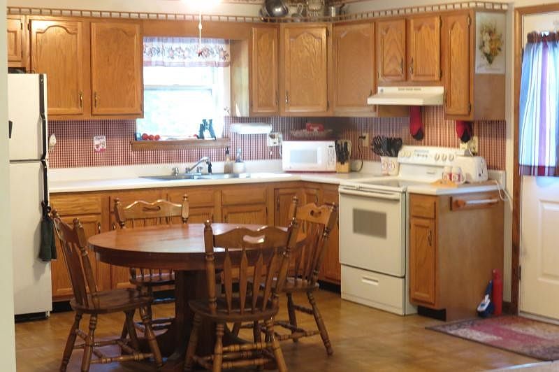 2nd image of 4601 Scarlet Rd