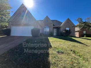 10095 Lynham Dr, Cordova, TN 38016