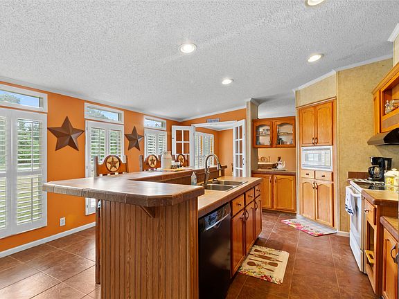 4th image of 7212 County Road 2761