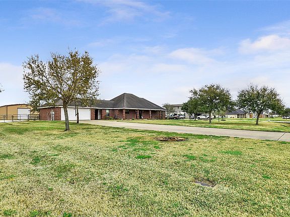 4th image of 4711 Texana Dr