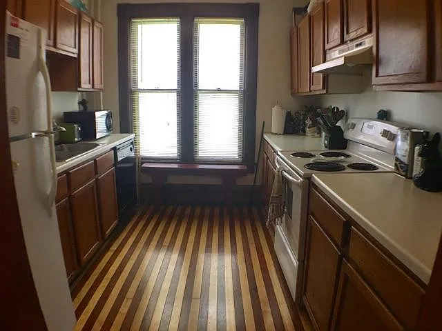 640 Dayton Ave #1 — Photo 4