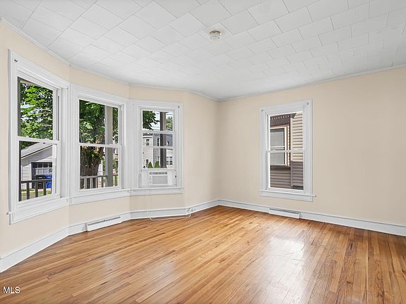 5th image of 3 Ball Place
