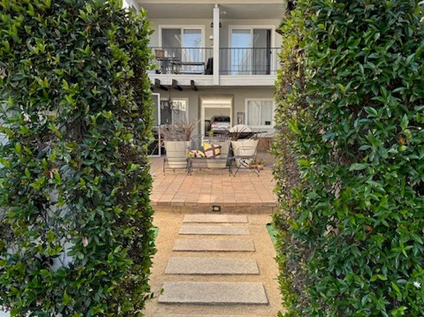287 16th Pl #8, Costa Mesa, CA 92627
