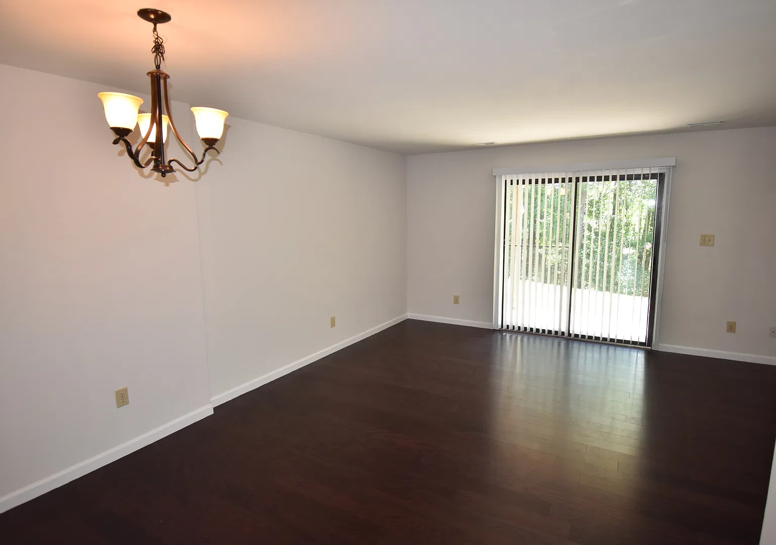 Wickford Court Apartments — Photo 3