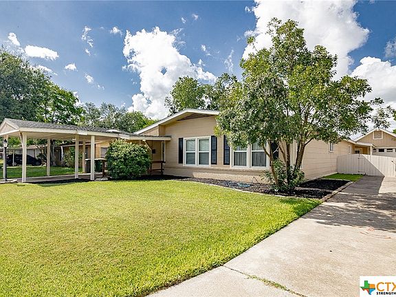 3rd image of 2402 E Mimosa Ave