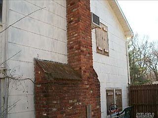 2nd image of 46 Winside Ln