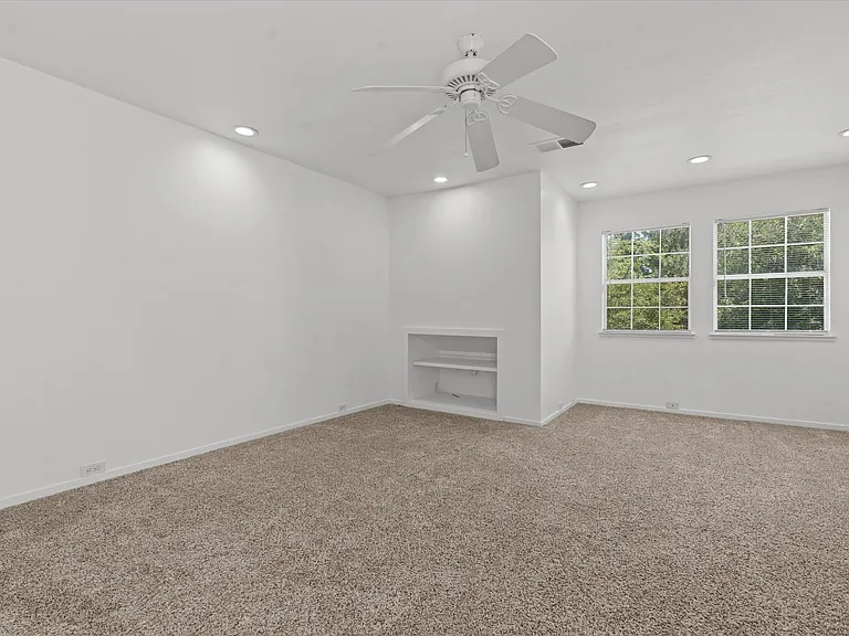 7273 Blue Falls Cir — Photo 13