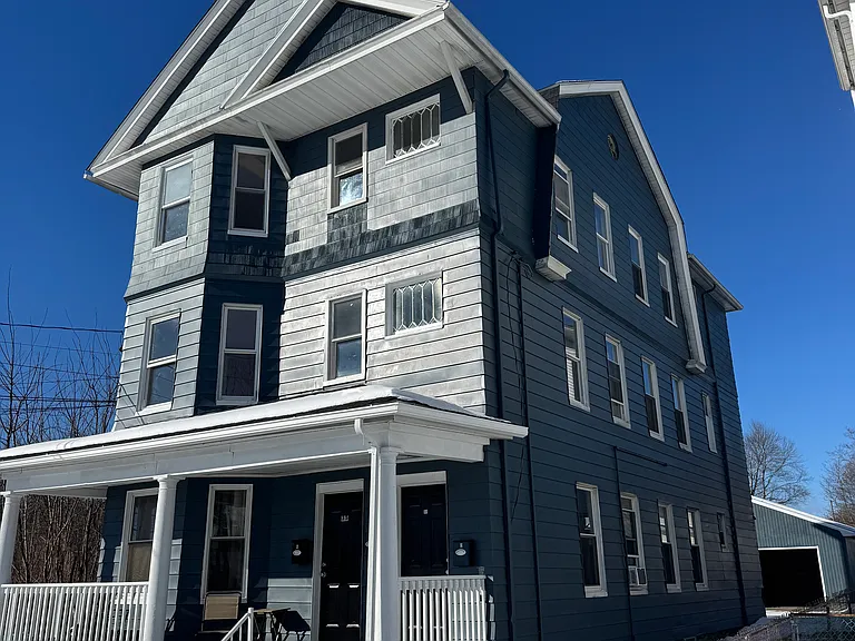 35 Sheffield St — Photo 10