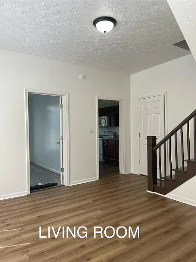 219 E 13th St — Photo 13