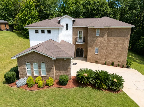 98 Sunrise Dr, Eufaula, AL 36027