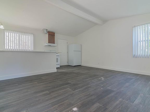 5th image of 5553 Case Ave