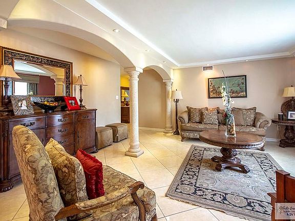 3rd image of 38 Chapala Ct