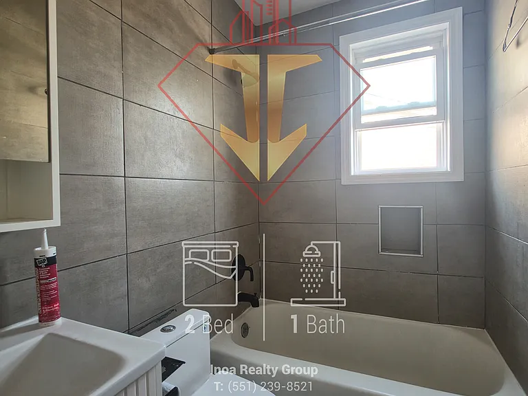 119 Hobart Ave #D — Photo 10