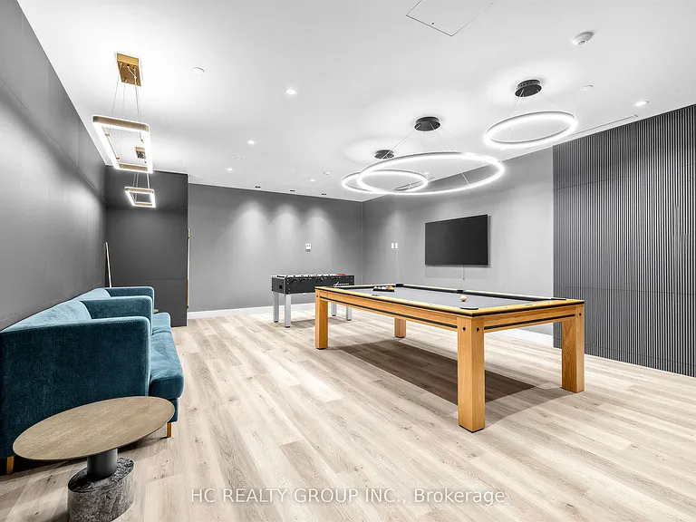 50 Upper Mall Way #1802 — Photo 22
