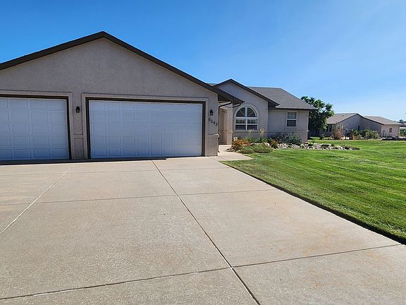 2nd image of 5393 Cragmoor Dr