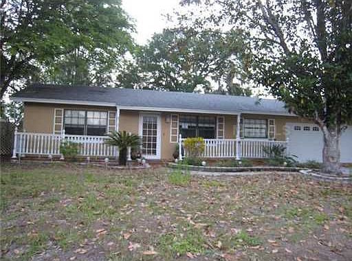 1st image of 290 Crystal Cir