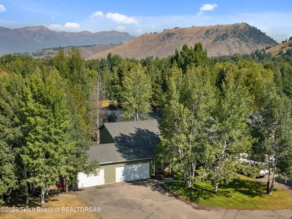 2190 Willow Branch Ct #3, Jackson, WY 83001