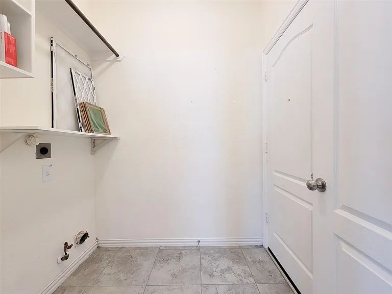 10037 Swift Fox Ct — Photo 8