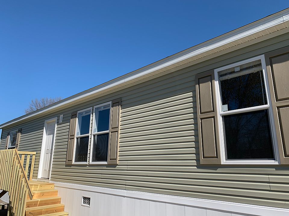 2nd image of 7171 W 60th St Trailer 33