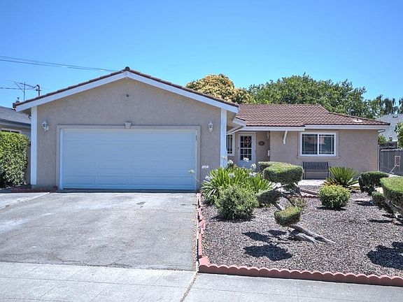 2nd image of 7162 Fountaine Ave