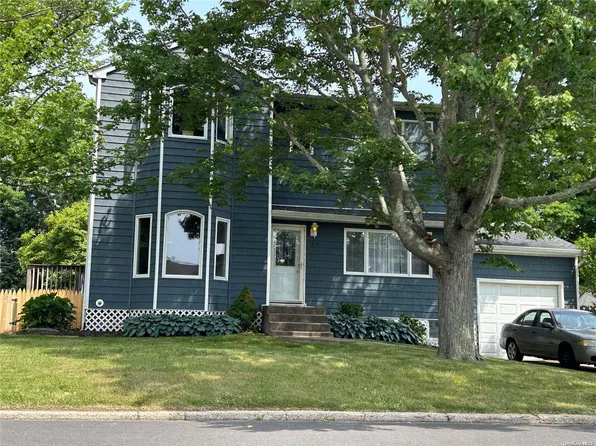 23 14th Street, Bohemia, NY 11716