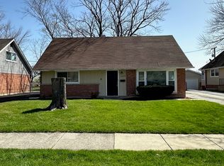 16819 Glen Oaks Dr, Country Club Hills, IL 60478