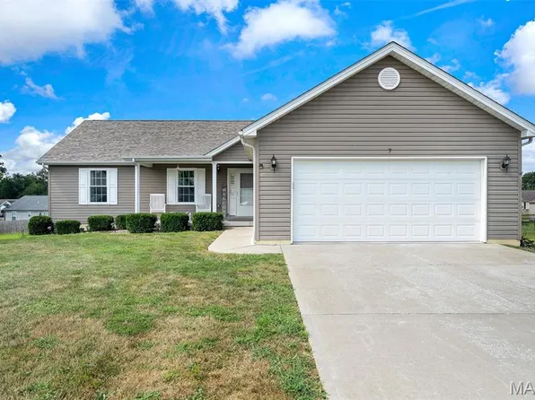 7 Briar Ct, Moscow Mills, MO 63362