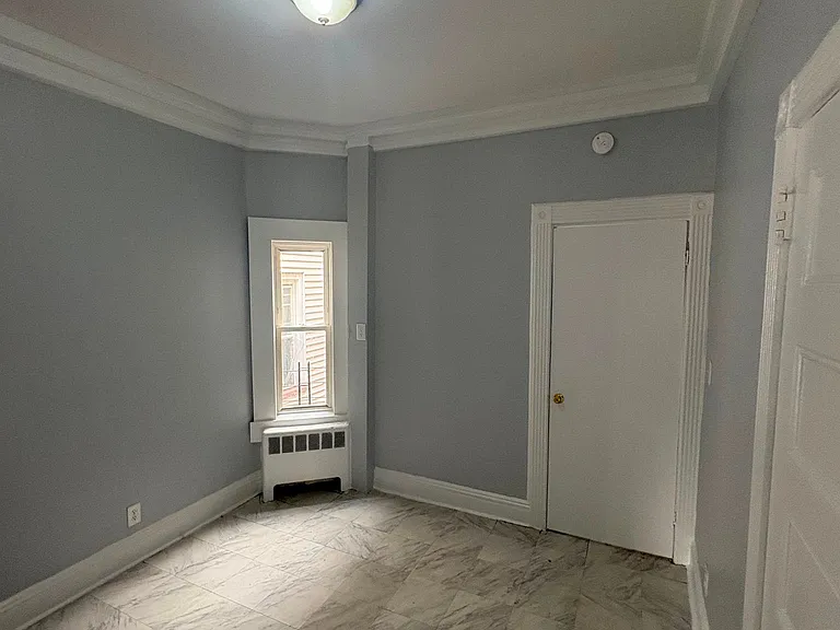 162 Waverly St #2 — Photo 10