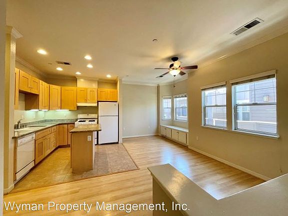 3rd image of 160 Valley Oak Dr
