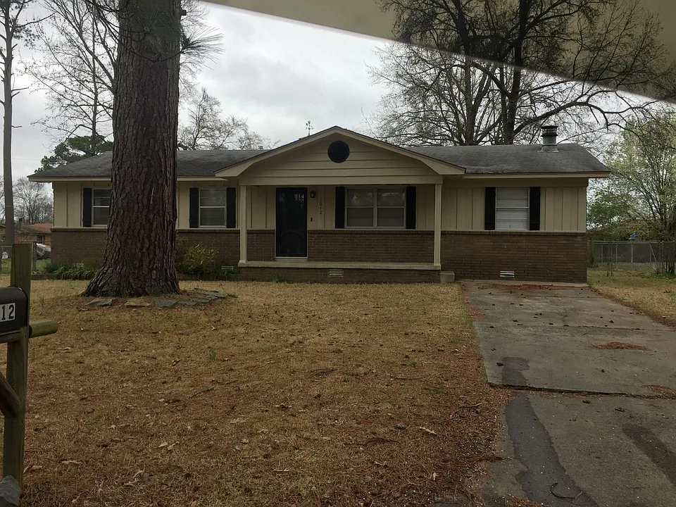 1012 Stirrup Pl