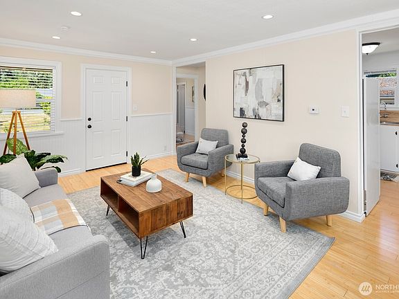 5th image of 17904 8th Avenue NE