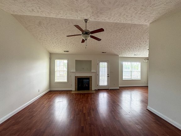 2nd image of 169 Wolfpoint Dr