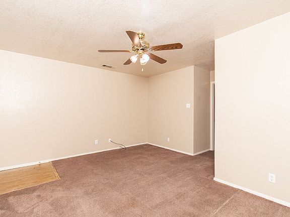 4th image of 2014 Cedarhill Dr APT D